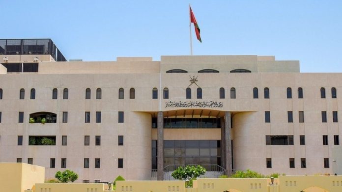 1727972300485-converted_file