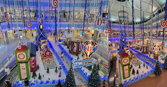 abu-dhabi-mushrif-mall-welcomes-visitors-for-christmas-celebrations1