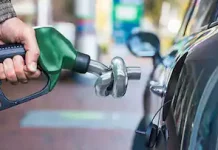 ഹോർമുസ് പ്രതിസന്ധി: ആഡംബര വാഹനങ്ങളുടെ ഇന്ധന വില 200 ശതമാനം ഉയർത്തി