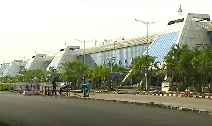 1459432-karipur-airport-2