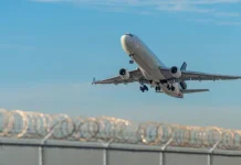 വിമാന ടിക്കറ്റ് സൗജന്യമായി റദ്ദാക്കാം; റീഫണ്ട് നിയമങ്ങൾ പരിഷ്കരിച്ച് ഡി ജി സി എ