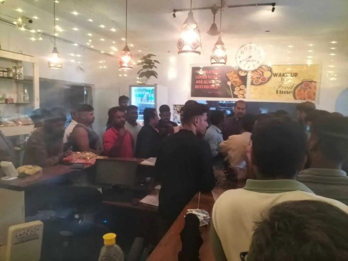2025-10-2508-10-47hyderabad-kerala-restaurant-near-eflu-targetted-by-bajrang-dal-for-selling-beef