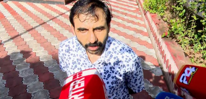 QFWxgW6TNzQDXSnFgX4pqJyJ7TMxhhxEdMqKSVF9