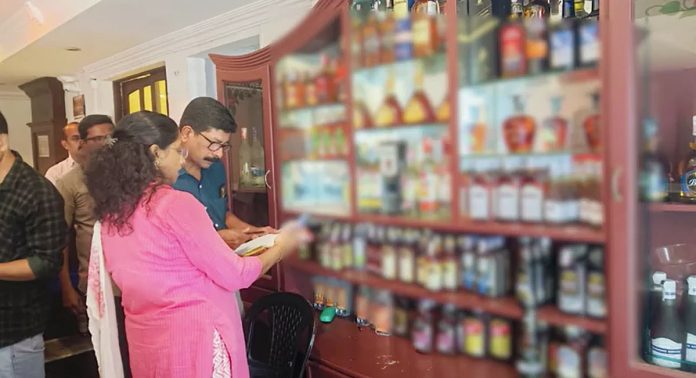 newsmalayalam_2025-12-30_5938xubr_Bar-hotel