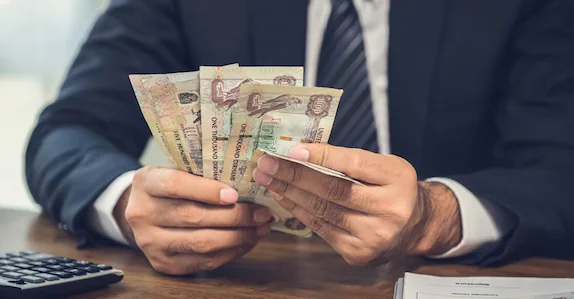 uae-central-bank-fines-exchange-house-3-5-million-dirham (1)