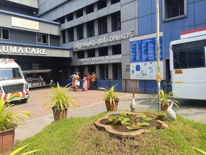 1522779-palakkad-district-hospital