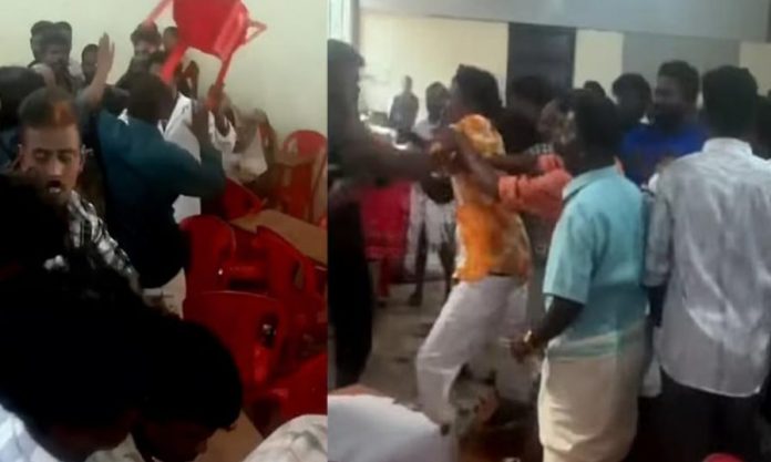 fight-over-food-897x538