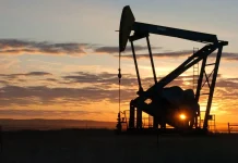 റഷ്യയിൽനിന്ന് എണ്ണ വാങ്ങാൻ ഇന്ത്യയ്ക്ക് ആരുടെയും അനുമതി ആവശ്യമില്ല- നിലപാട് വ്യക്തമാക്കി കേന്ദ്രം