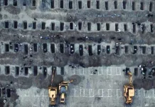 യുഎസ്–ഇസ്റാഈൽ ആക്രമണം: കൊല്ലപ്പെട്ട 165 കുട്ടികൾക്ക് ഇറാനിൽ കൂട്ടസംസ്ക്കാരം