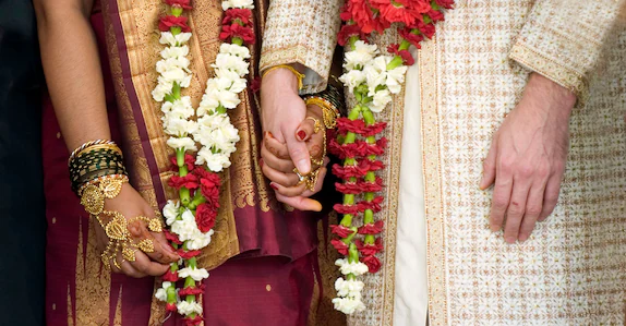 marriage-fraud-RobynPhoto-istockphoto