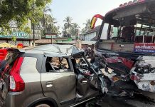 മലപ്പുറത്ത് സ്വകാര്യ ബസും കാറും കൂട്ടിയിടിച്ചു; മൂന്ന് പേർക്ക് ദാരുണാന്ത്യം