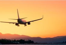 ഡിമാൻഡിനൊപ്പം കുതിച്ചുയർന്ന് ടിക്കറ്റ് നിരക്ക്, ഗൾഫിൽ കുടുങ്ങിയ യാത്രക്കാർക്കായി പ്രത്യേക ചാർട്ടർ വിമാനങ്ങൾ