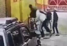 പള്ളിക്ക് സമീപം കളിച്ചുകൊണ്ടിരുന്ന 10 വയസുകാരനെ കഴുത്തിന് പിടിച്ച് ഉയർത്തി ഓടയിലേക്ക് വലിച്ചെറിഞ്ഞ് 22കാരൻ