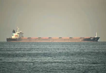 ഇറാനുമേൽ അമേരിക്ക ഏർപ്പെടുത്തിയ ശക്തമായ ഉപരോധം നിലനിൽക്കെ ഹോർമുസ് കടലിടുക്ക് വഴി എണ്ണക്കപ്പലുകൾ പുറത്തേക്ക്