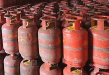 ‘ദിവസവും 51 ലക്ഷത്തിലധികം സിലിണ്ടറുകൾ വിതരണം ചെയ്യുന്നു; പാചകവാതക ക്ഷാമമില്ല’
