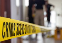 മൂർച്ചയേറിയ ആയുധം കൊണ്ട് കഴുത്തറുത്തു; ഇരട്ടപ്പെൺകുട്ടികളെ കൊലപ്പെടുത്തി പിതാവ്