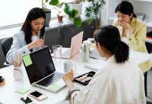 സഹപ്രവർത്തകൻ ‘ആൻ്റി’ എന്ന് വിളിച്ചു; ഇന്ത്യൻ വംശജയ്ക്ക് നഷ്ടപരിഹാരം അനുവദിച്ച് കോടതി