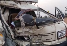 യാത്രാ വാഹനവും ടാങ്കർലോറിയും കൂട്ടിയിടിച്ചു; എട്ട് മരണം,13 പേർക്ക് പരിക്ക്