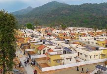 വയനാട് ടൗൺഷിപ്പിൽ ആദ്യഘട്ടം കൈമാറാനുള്ള വീടുകളിൽ വിള്ളൽ; ആശങ്കയിൽ പ്രദേശവാസികൾ