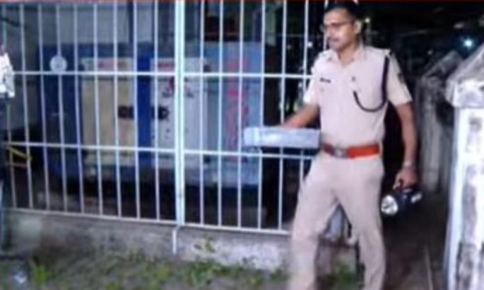 untitled-2-7-897x538 (2)